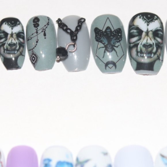 Grey Gothic with black chain-press on nail set - Picture 4 of 9